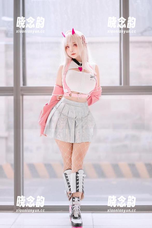 Sayo Momo粉色写真高清图包，捕捉每一个可爱瞬间，让心情瞬间变好！.txt